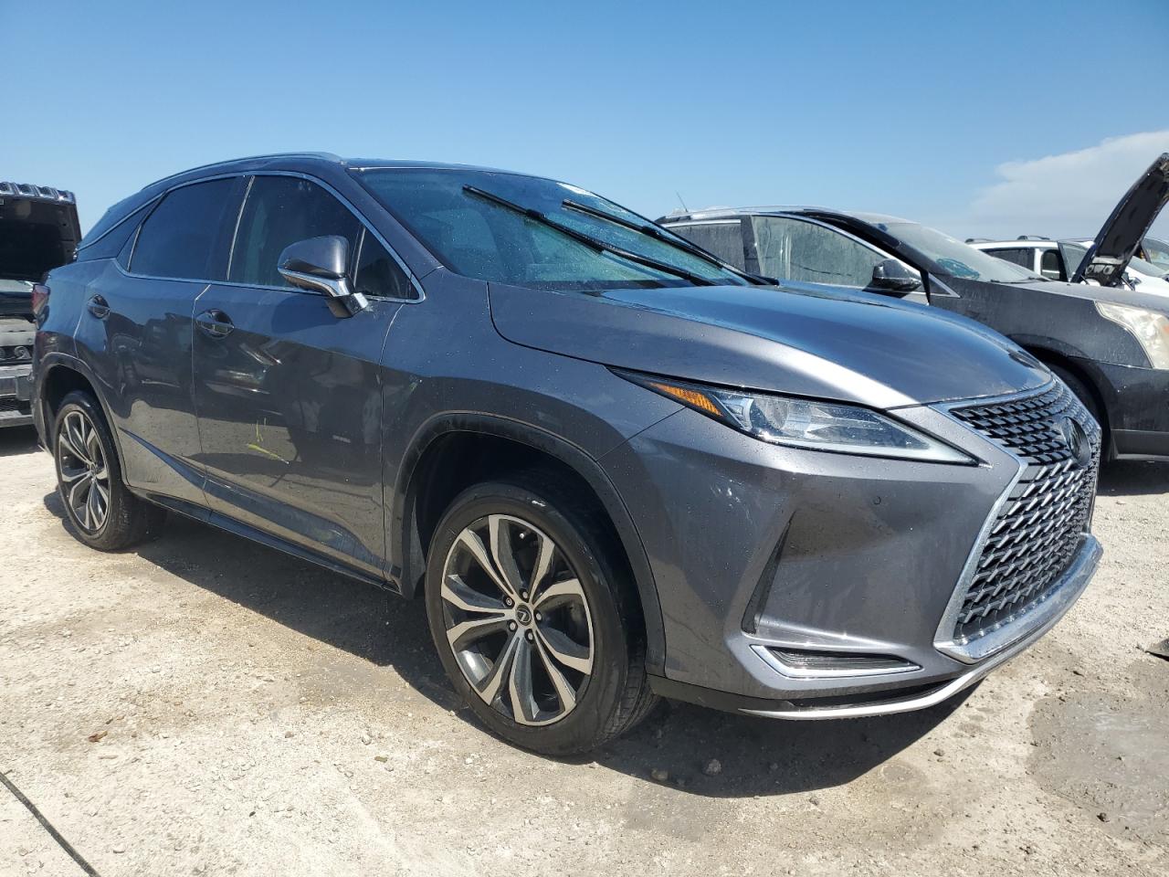 2021 Lexus RX - Image 4