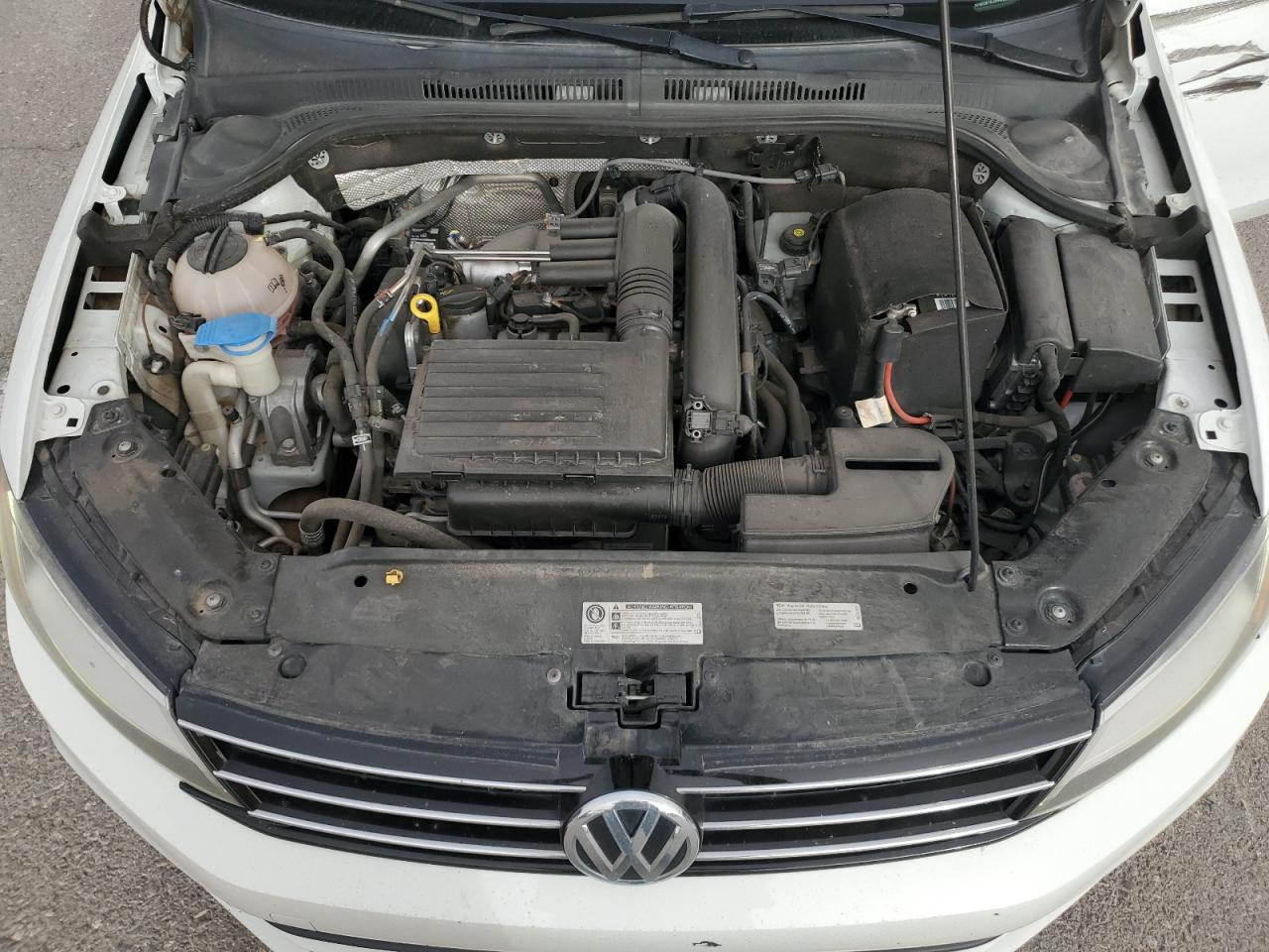 2017 Volkswagen Jetta - Image 12