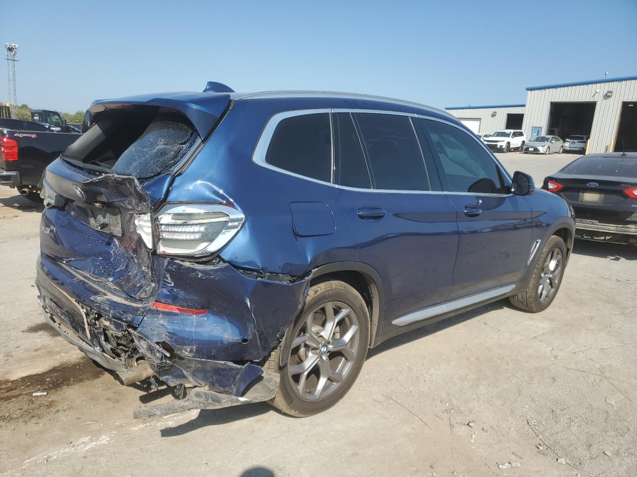 VIN 5UXTY5C03M9E68676 2021 BMW X3 no.3