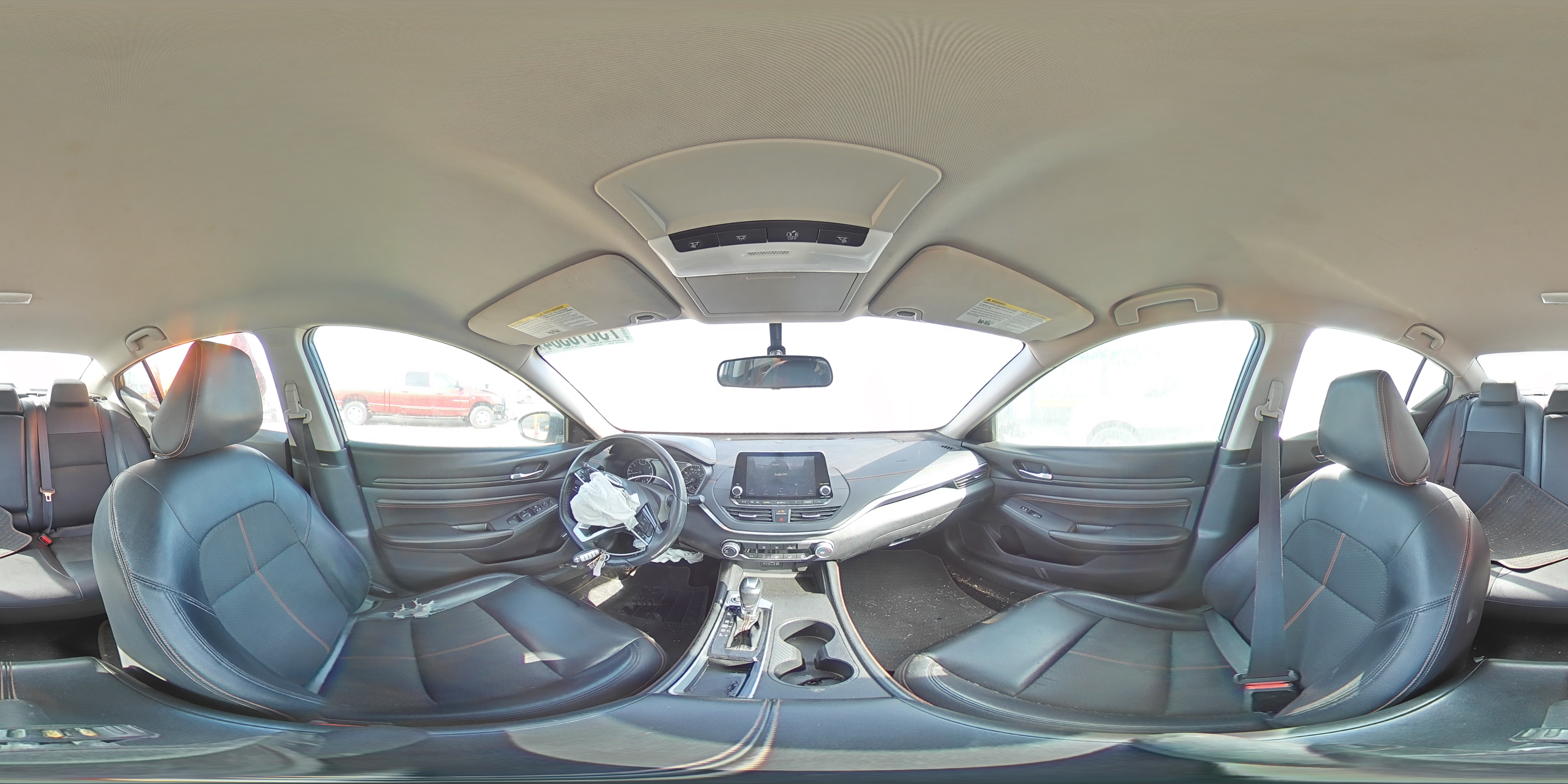 2019 Nissan Altima - Image 13