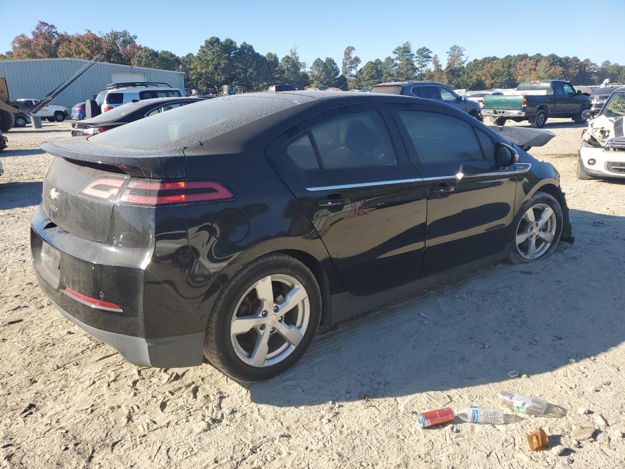 2015 Chevrolet Volt - Image 3