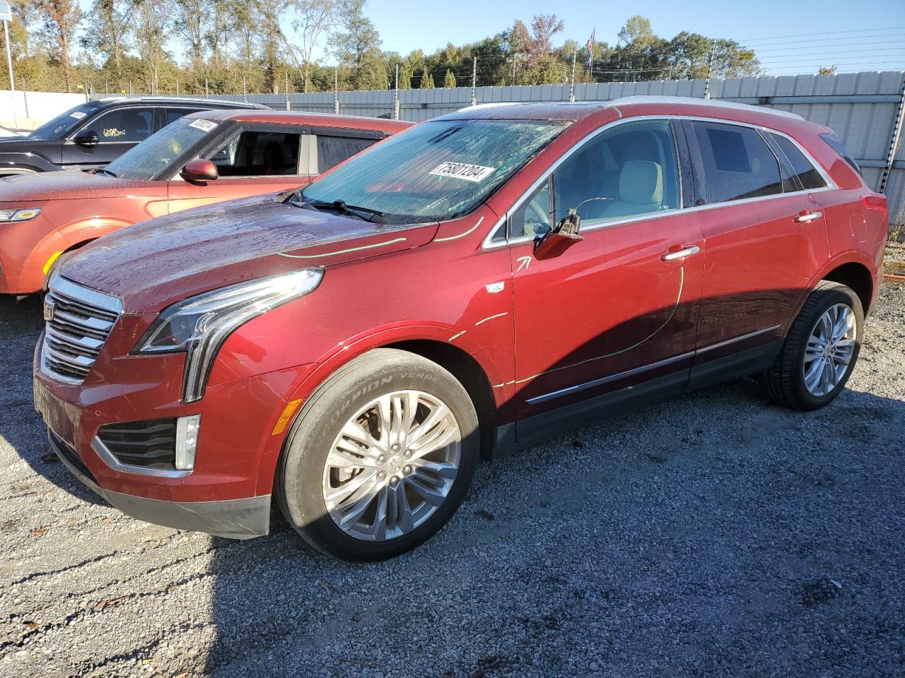 VIN 1GYKNCRS7HZ172530 2017 CADILLAC XT5 no.1