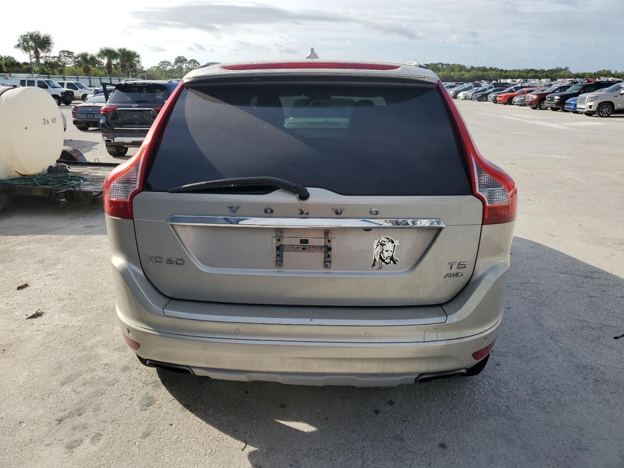 2017 Volvo Xc60 T5 Inscription VIN: YV440MRU1H2002710 Lot: 75880664