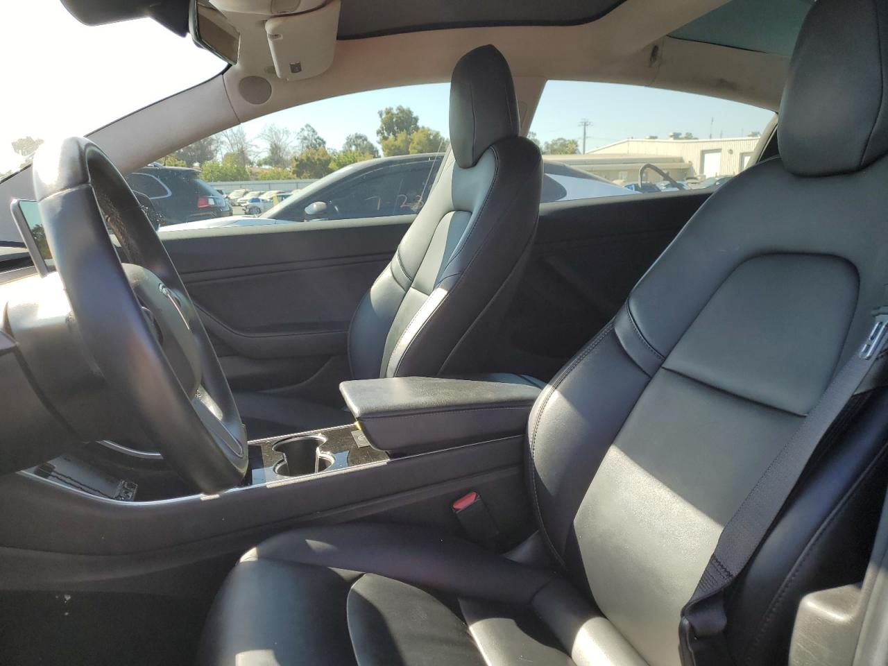 5YJ3E1EA1HF002570 2017 Tesla Model 3