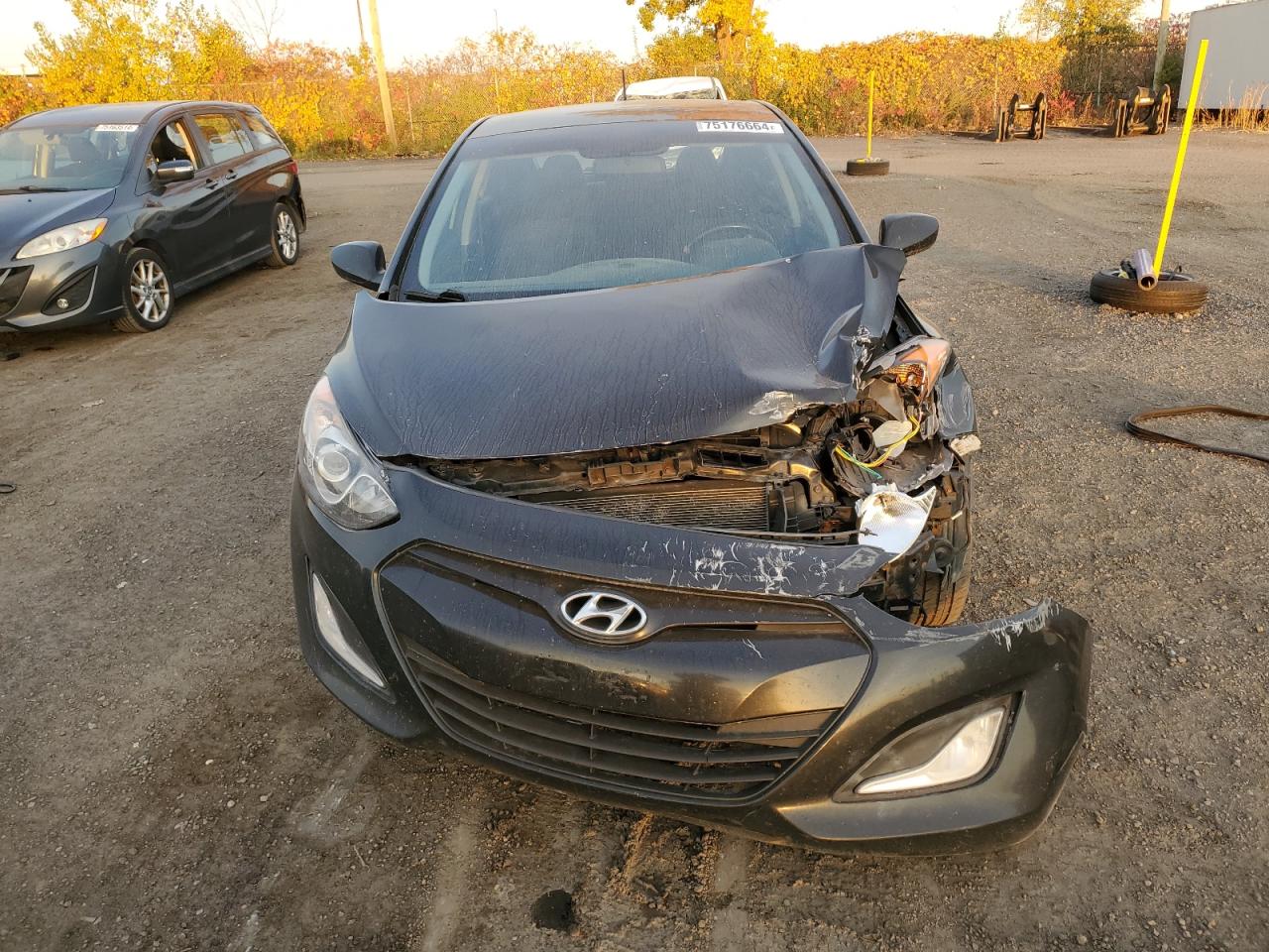 2014 Hyundai Elantra - Image 5