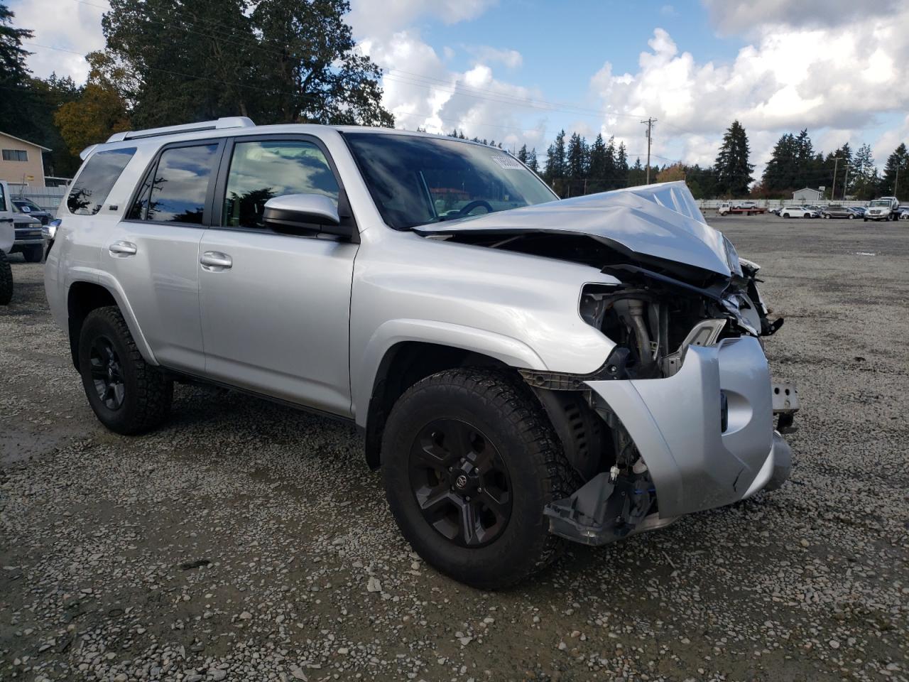 VIN JTEBU5JR3H5422894 2017 TOYOTA 4RUNNER no.4