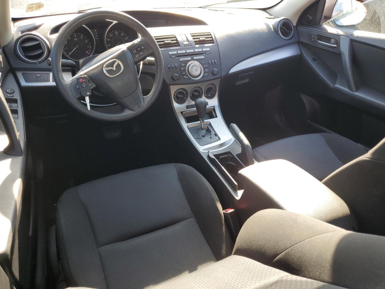 JM1BL1SG1A1146628 2010 Mazda 3 I