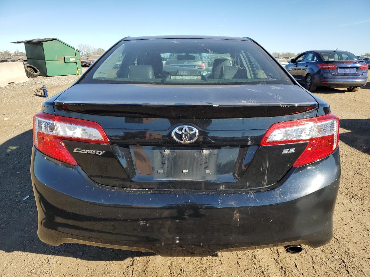 2014 Toyota Camry - Image 6