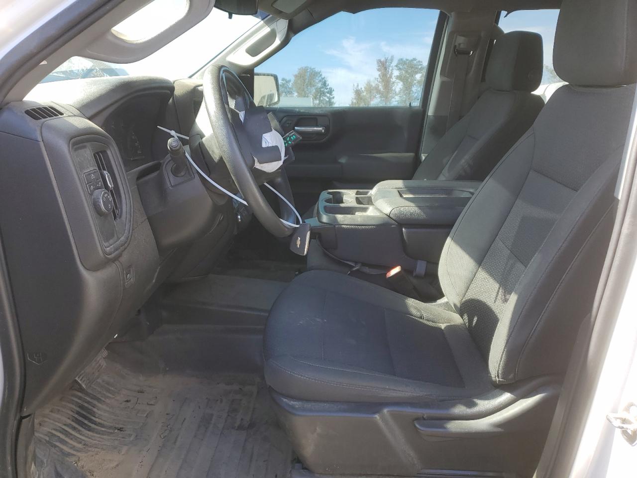 2022 Chevrolet Silverado - Image 7