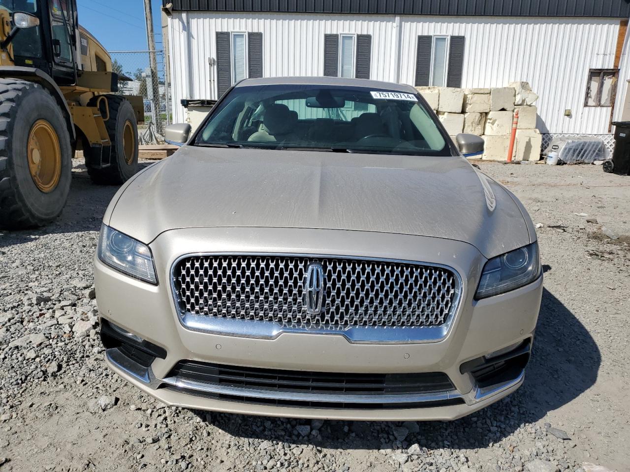 2017 Lincoln Continental - Image 5