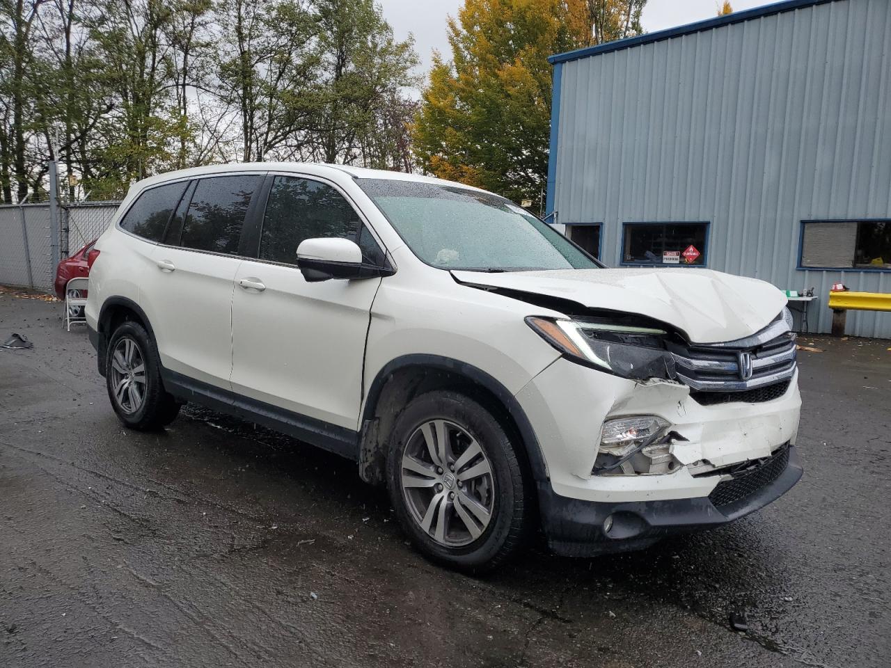 2017 Honda Pilot - Image 4
