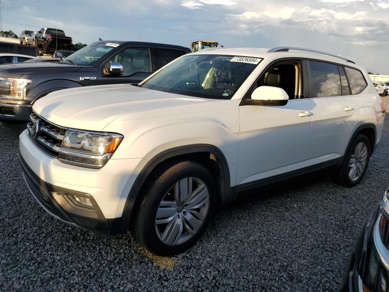 1V2WR2CA0KC519615 2019 VOLKSWAGEN ATLAS - Image 1