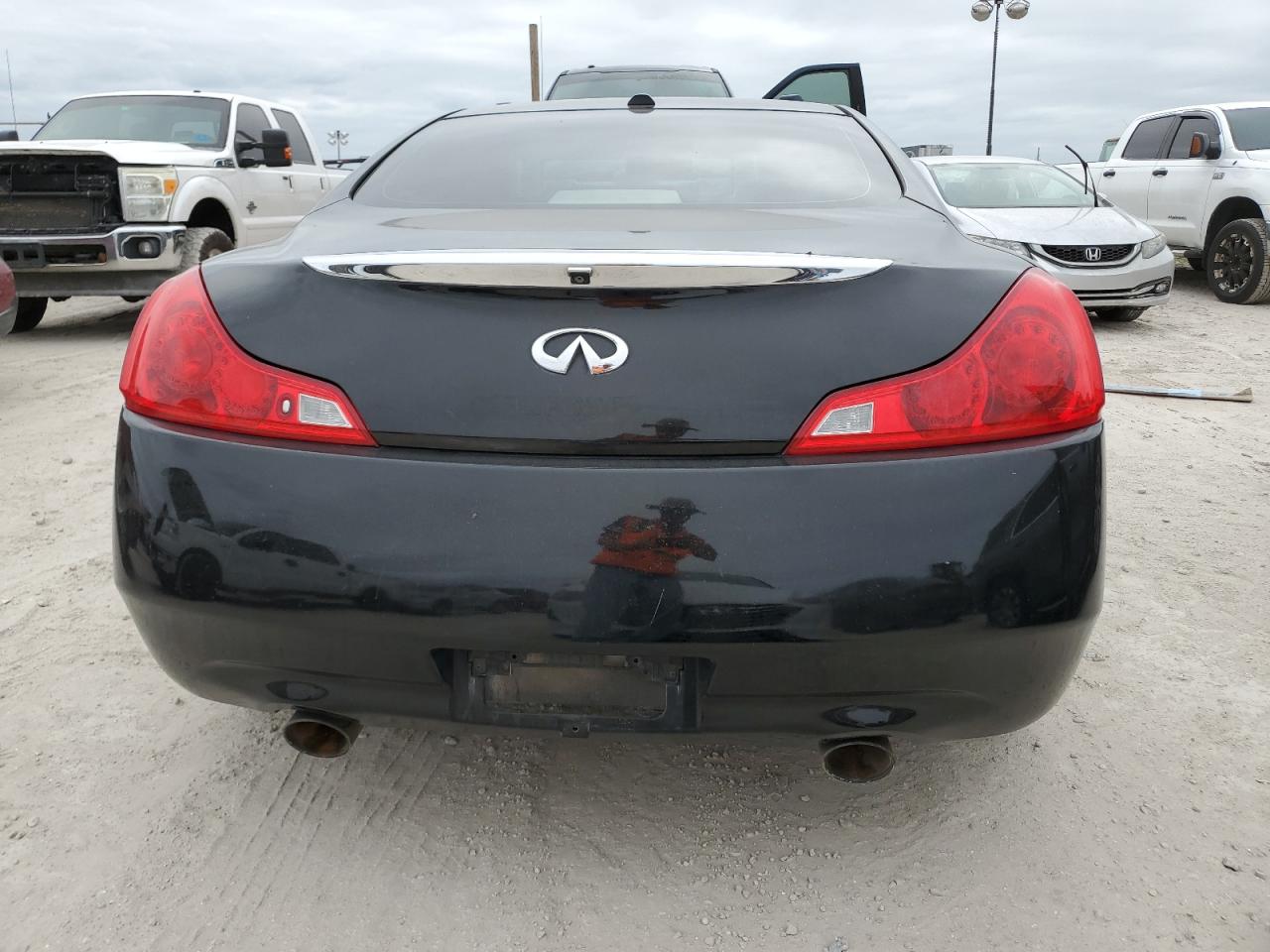 2008 Infiniti G37 Base VIN: JNKCV64E78M126253 Lot: 75449104