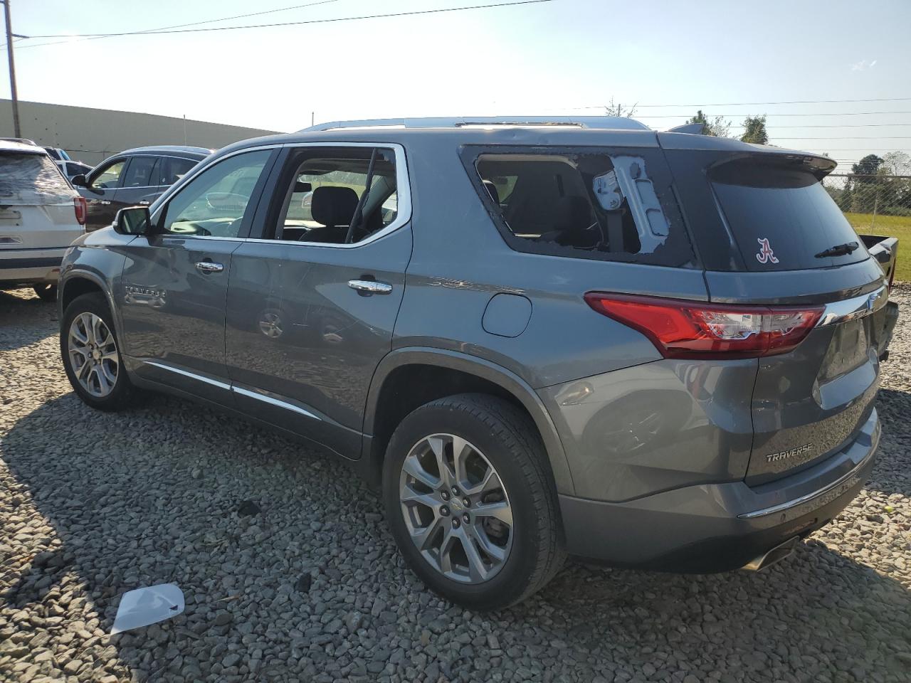 2021 Chevrolet Traverse - Image 2