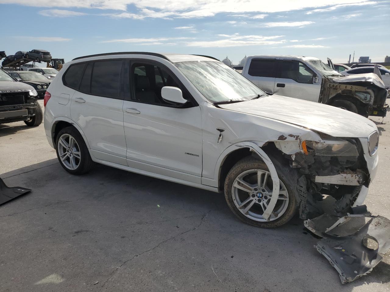 VIN 5UXWX9C56E0D14133 2014 BMW X3 no.4