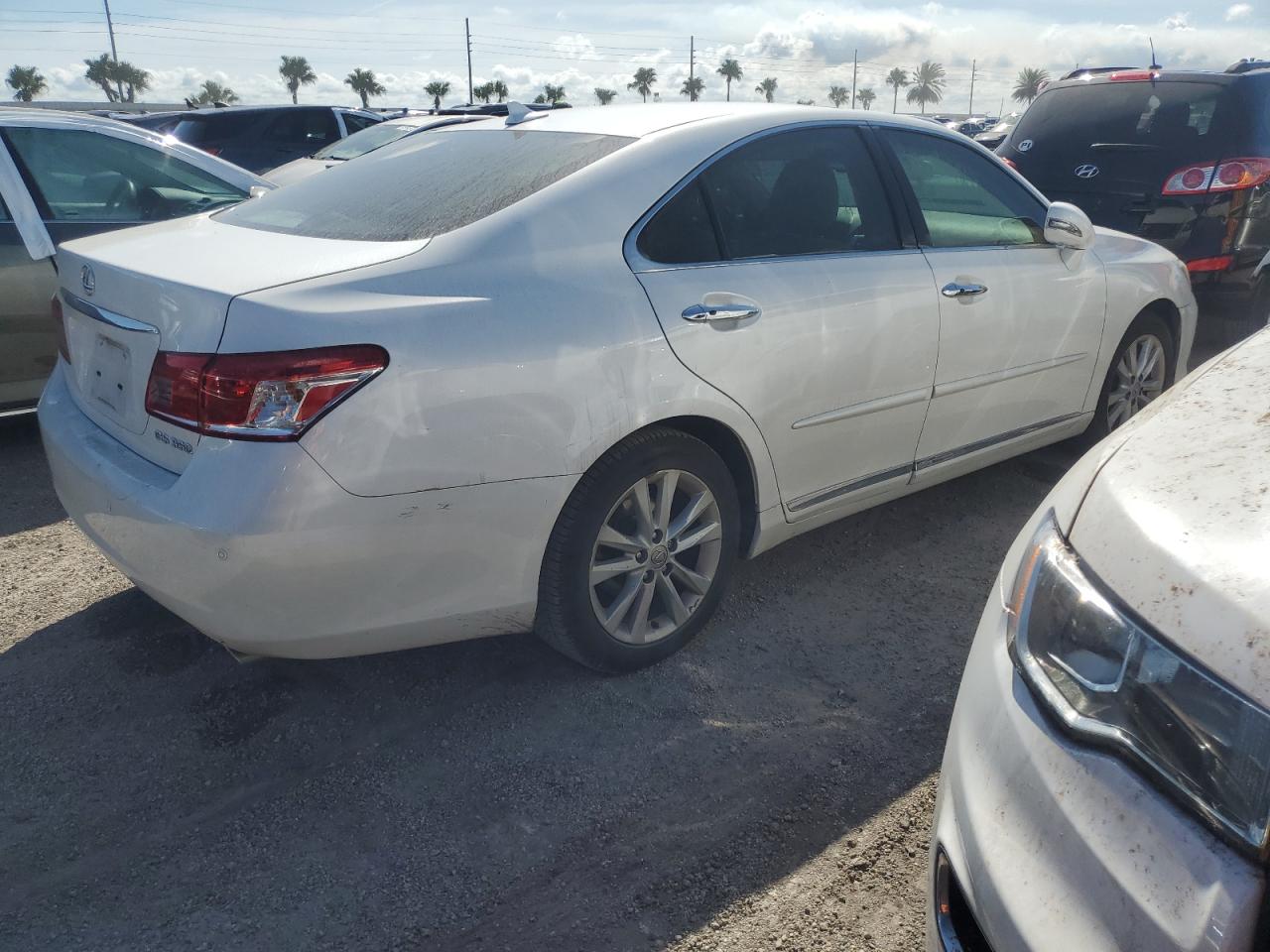 2011 Lexus Es 350 VIN: JTHBK1EG3B2469099 Lot: 76176304