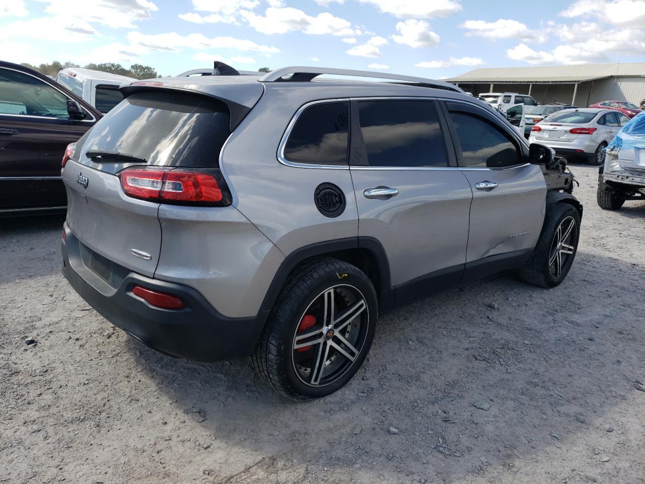 2017 Jeep Grand Cherokee - Image 3