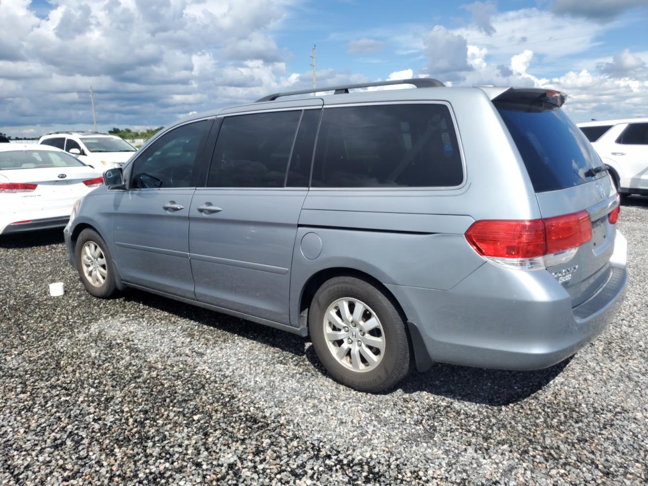 2009 Honda Odyssey - Image 2