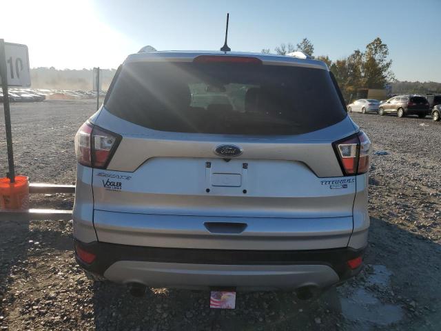  FORD ESCAPE 2018 Серебристый