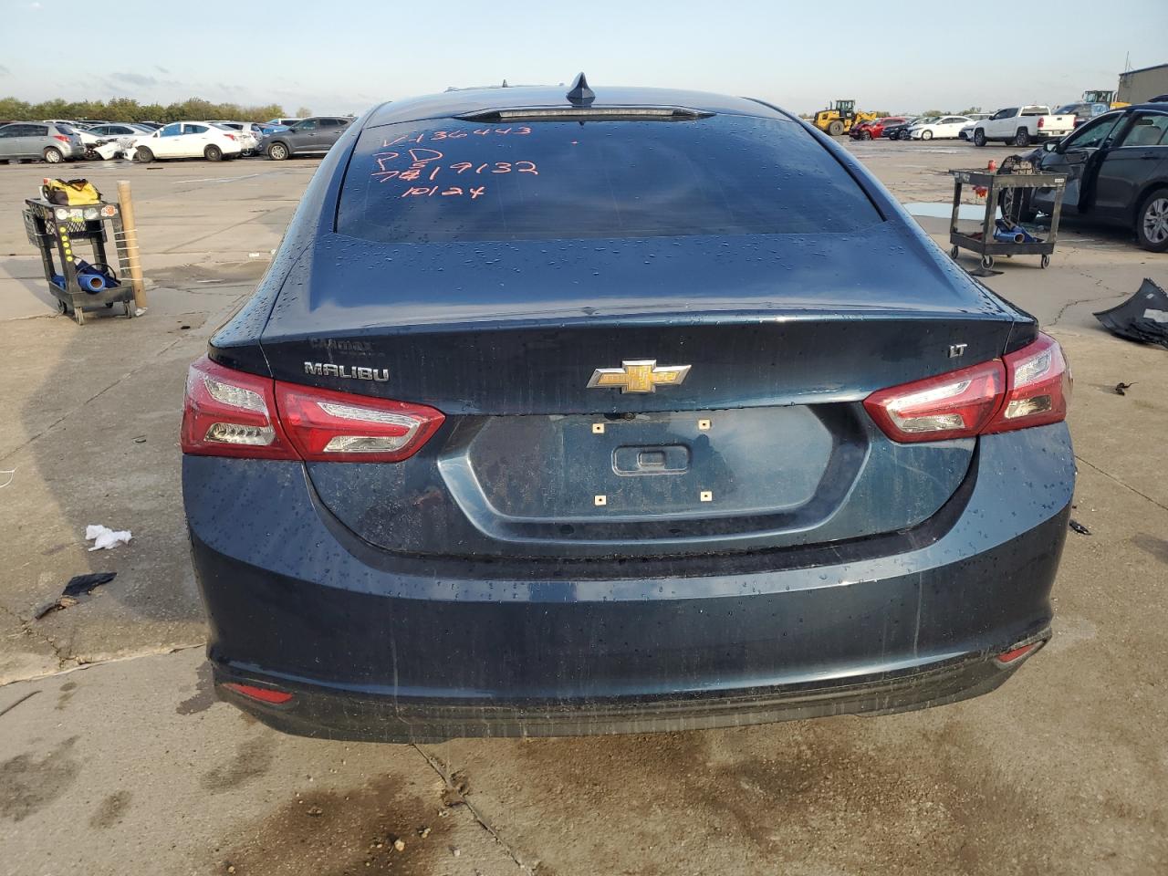2022 Chevrolet Malibu - Image 6