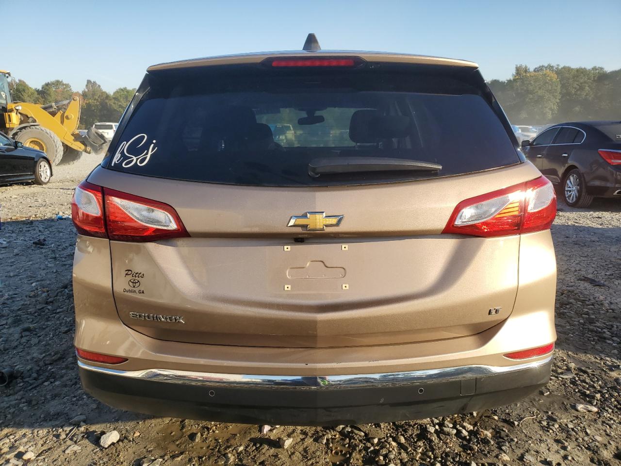 2GNAXJEV0J6215713 2018 Chevrolet Equinox Lt