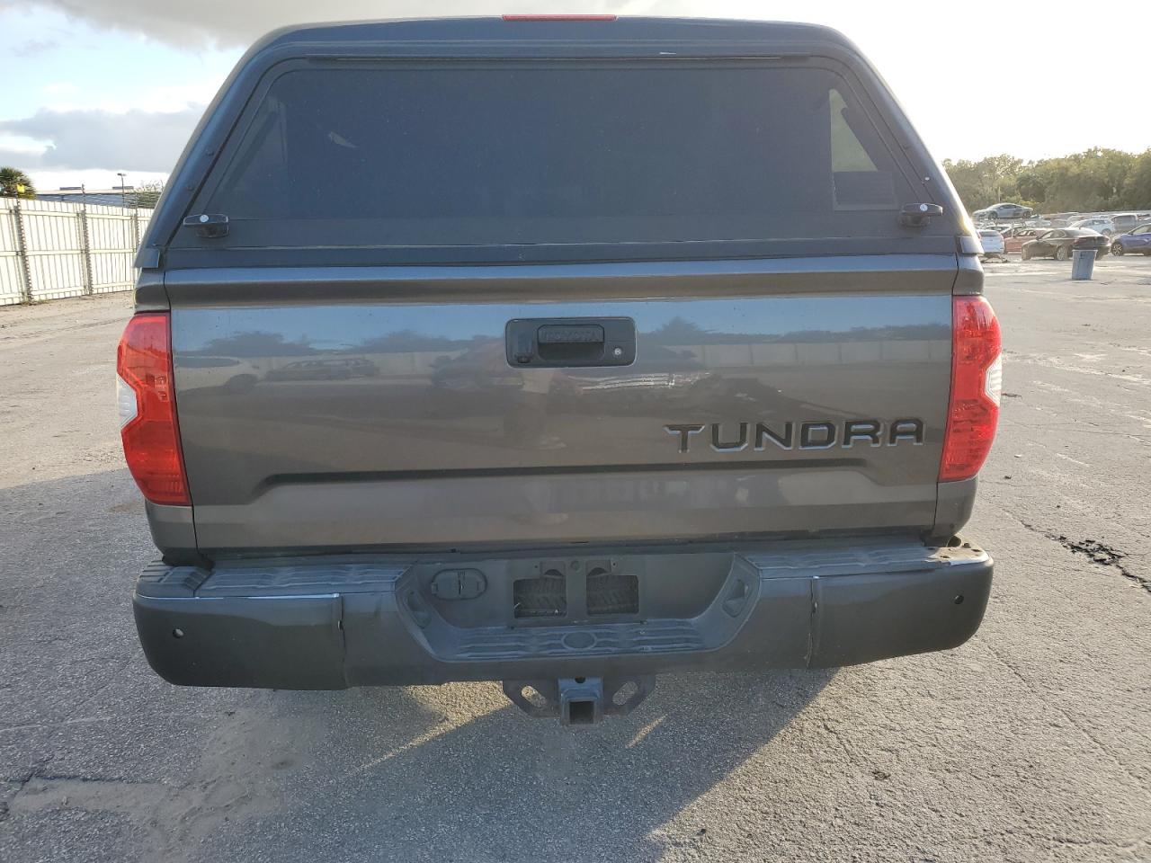 5TFRY5F16FX182901 2015 Toyota Tundra Double Cab Sr