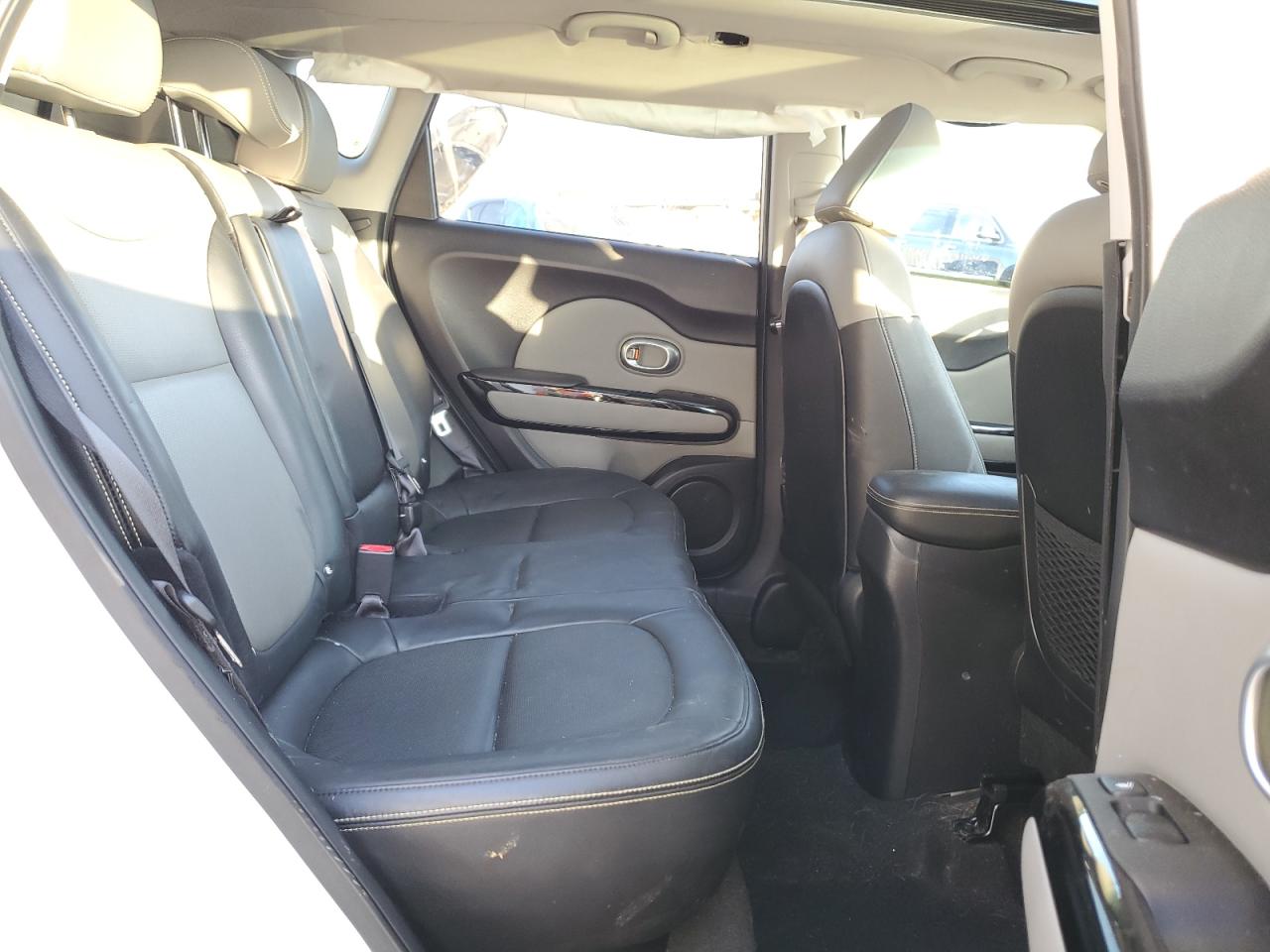 2016 Kia Soul - Image 11