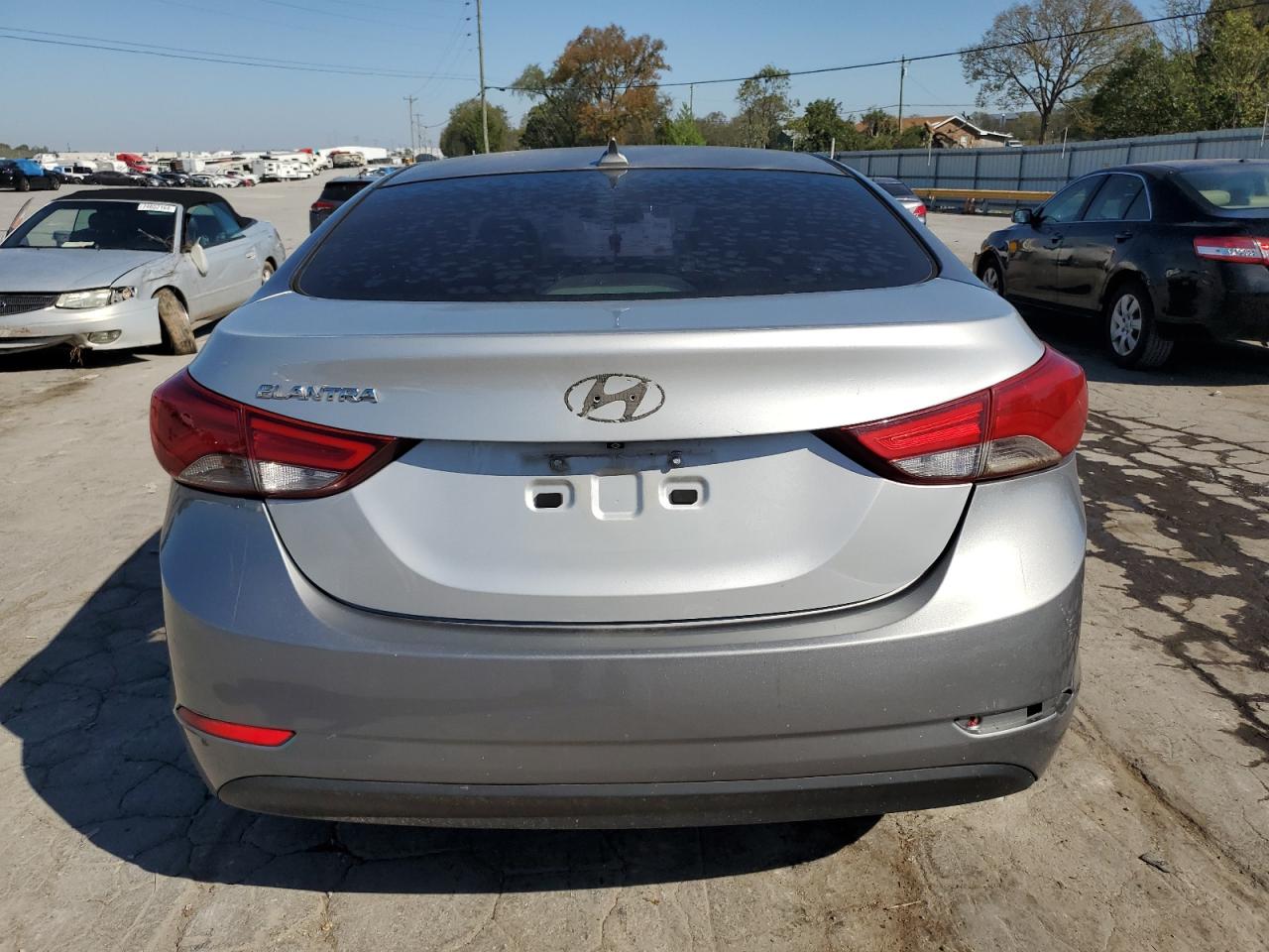 KMHDH4AE5FU392353 2015 Hyundai Elantra Se