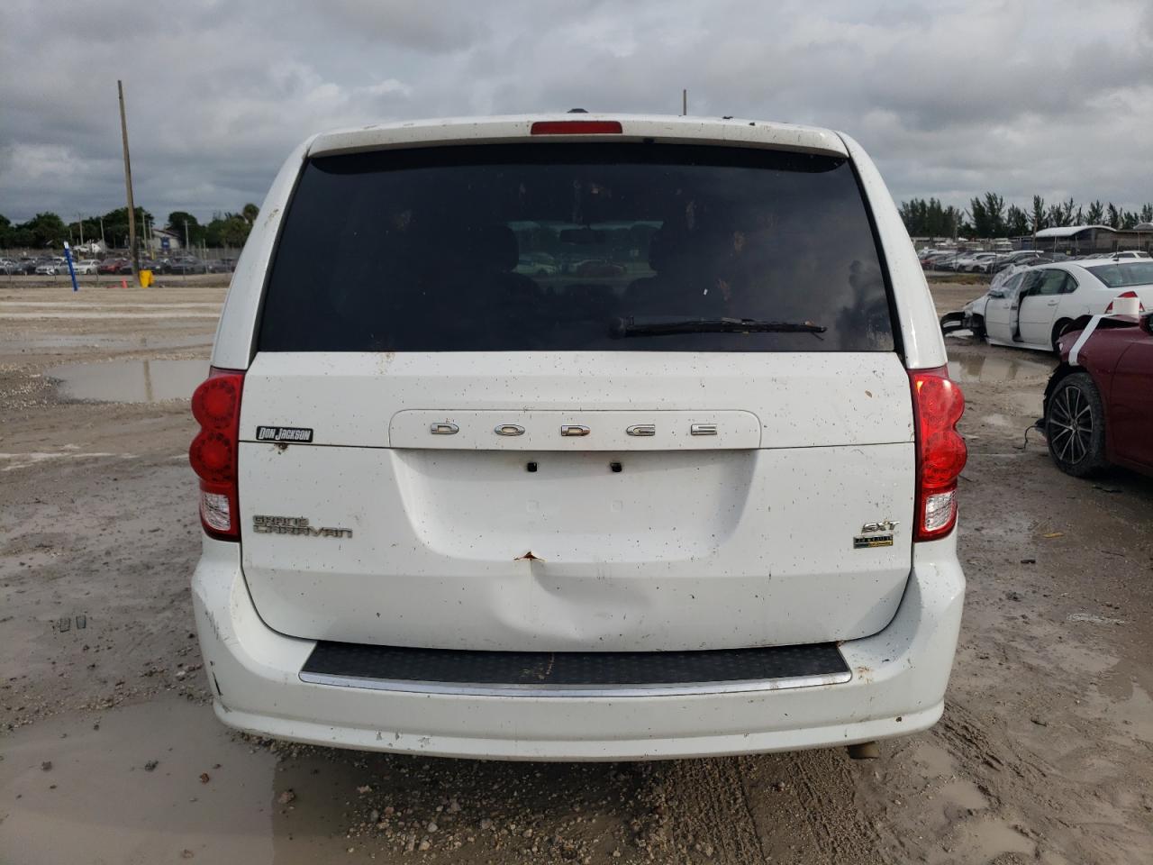 2C4RDGCG0HR595950 2017 Dodge Grand Caravan Sxt