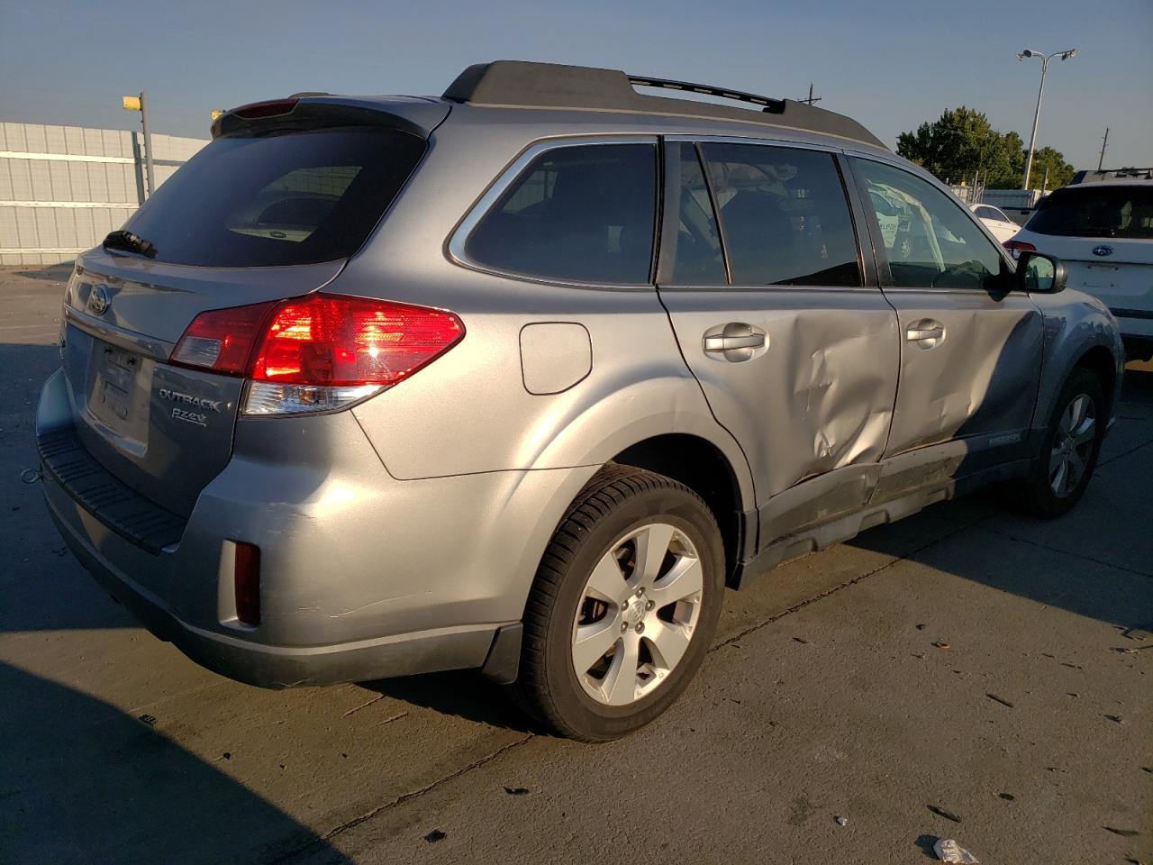 2011 Subaru Outback - Image 3