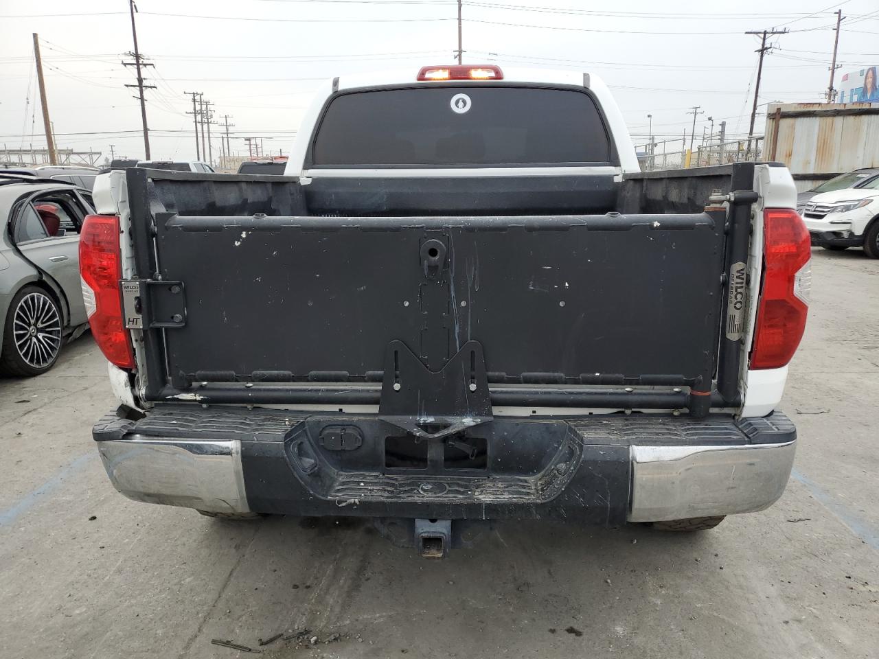 5TFEY5F17EX156403 2014 Toyota Tundra Crewmax Sr5