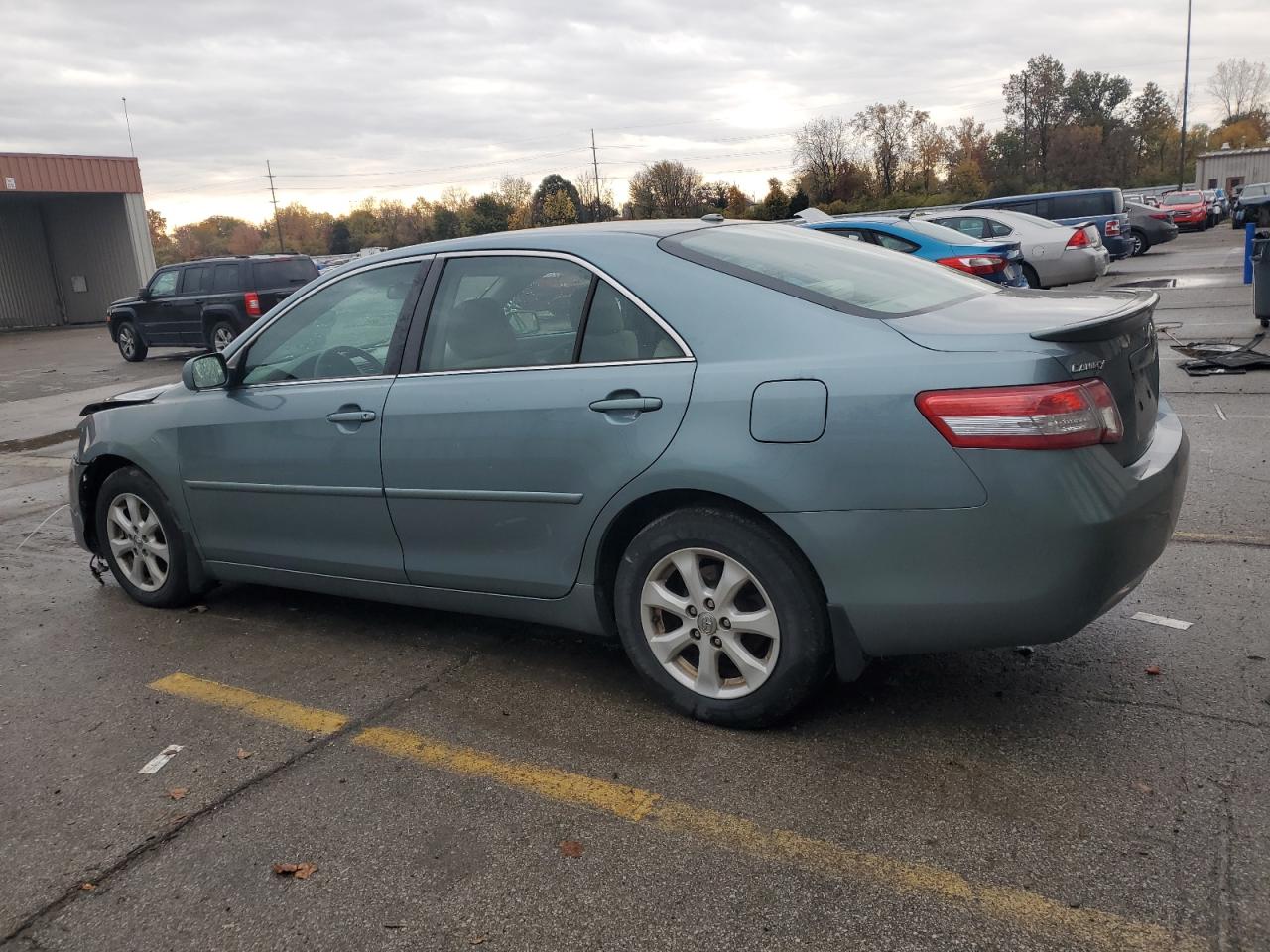 2010 Toyota Camry - Image 2