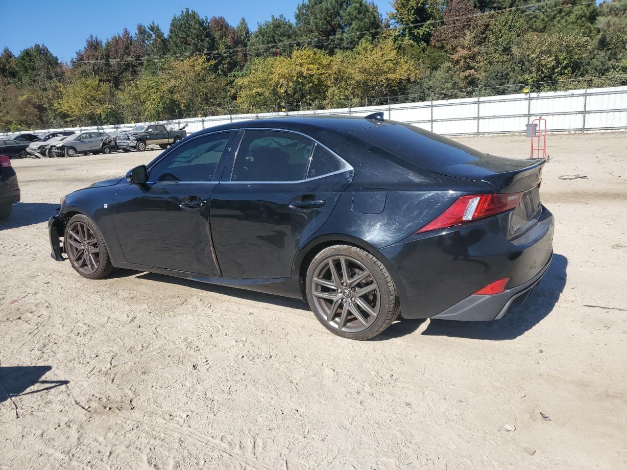 2015 Lexus IS - Image 2