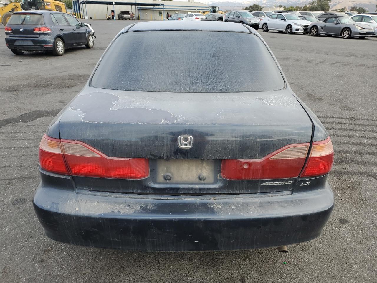 2000 Honda Accord Lx VIN: 1HGCG6652YA129587 Lot: 77789284