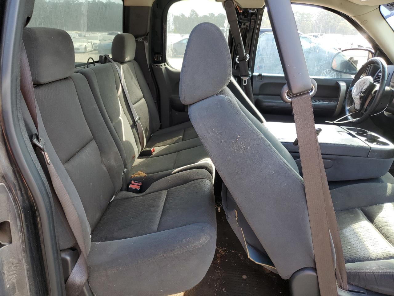 2009 GMC Sierra - Image 11