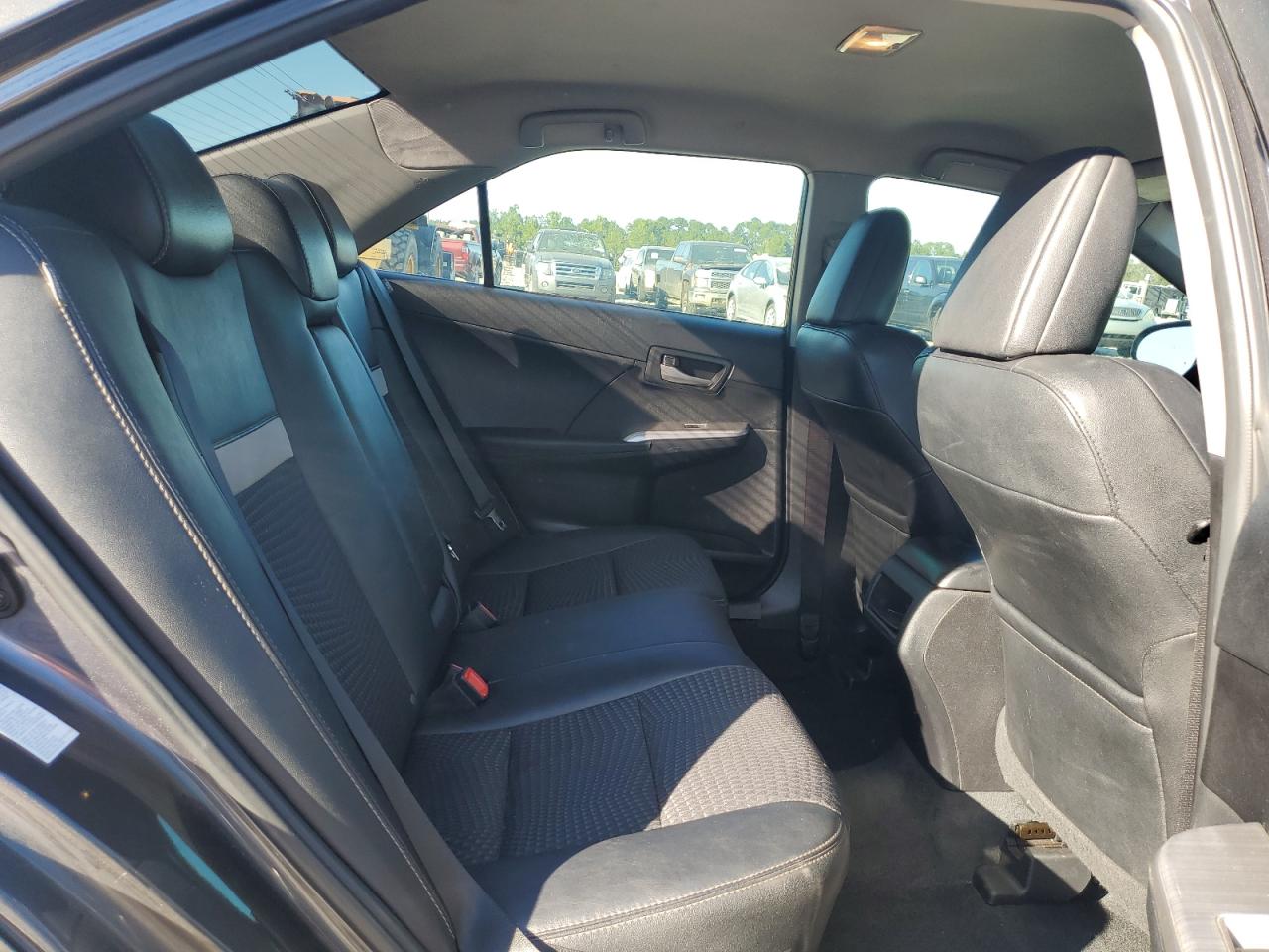 2013 Toyota Camry - Image 10