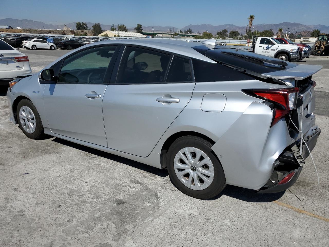 JTDKARFU3L3106711 2020 Toyota Prius L