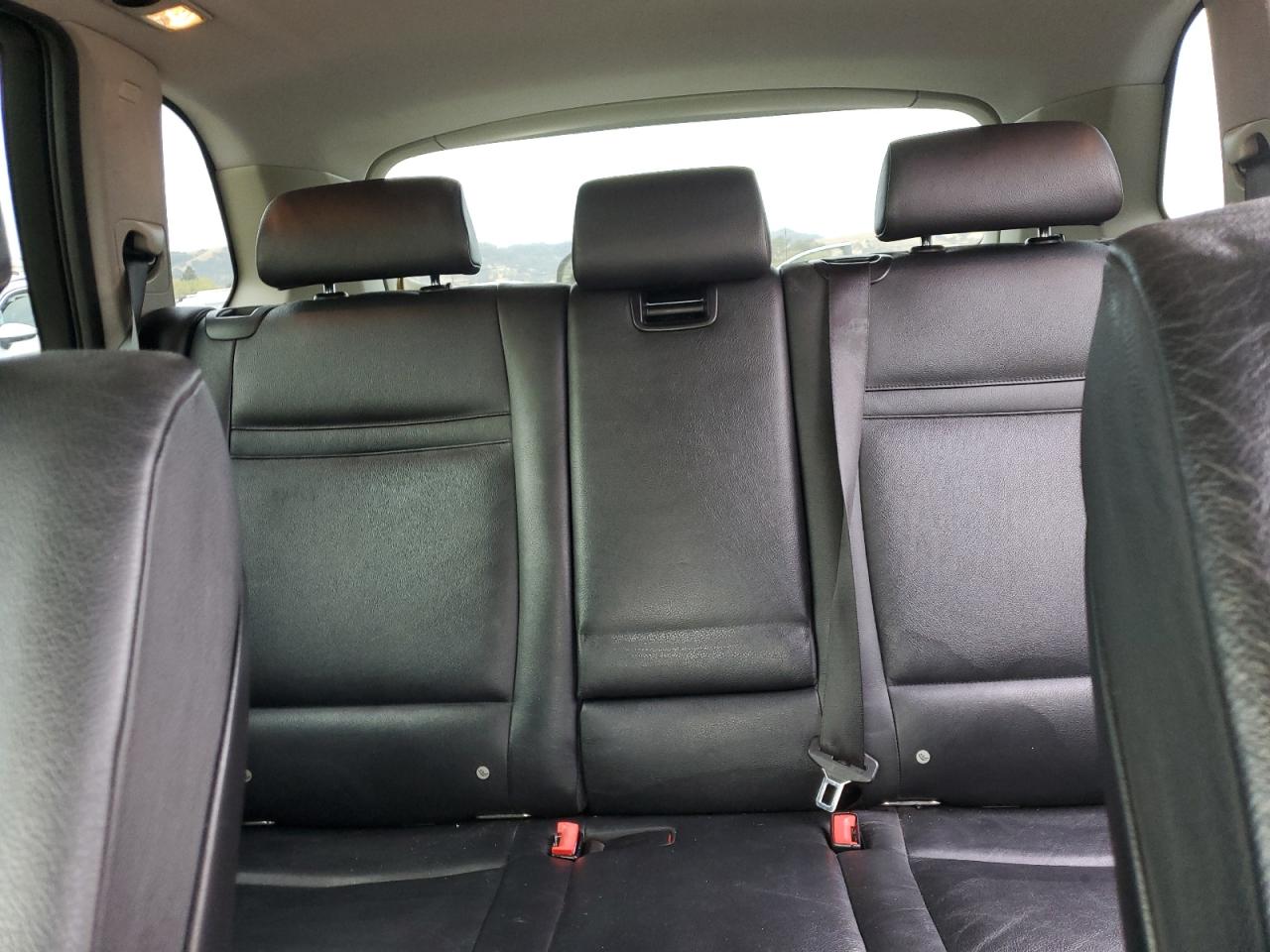 2010 BMW X5 - Image 10