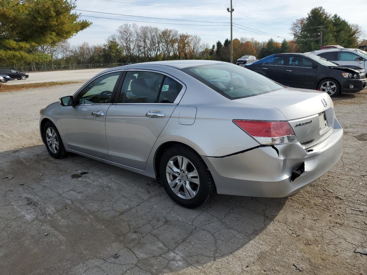 2010 Honda Accord - Image 2