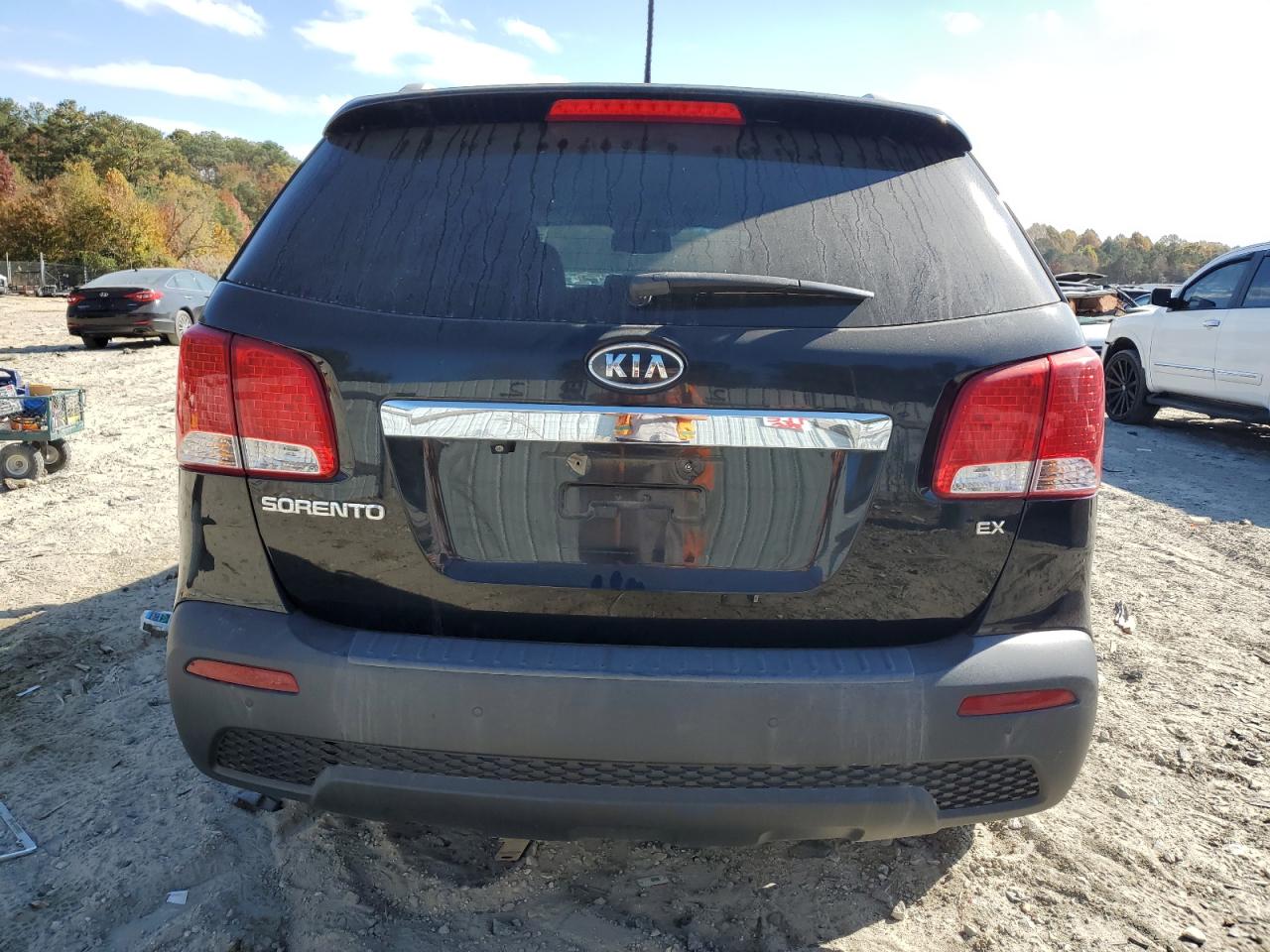 2011 Kia Sorento Ex VIN: 5XYKUCA10BG121663 Lot: 77968284