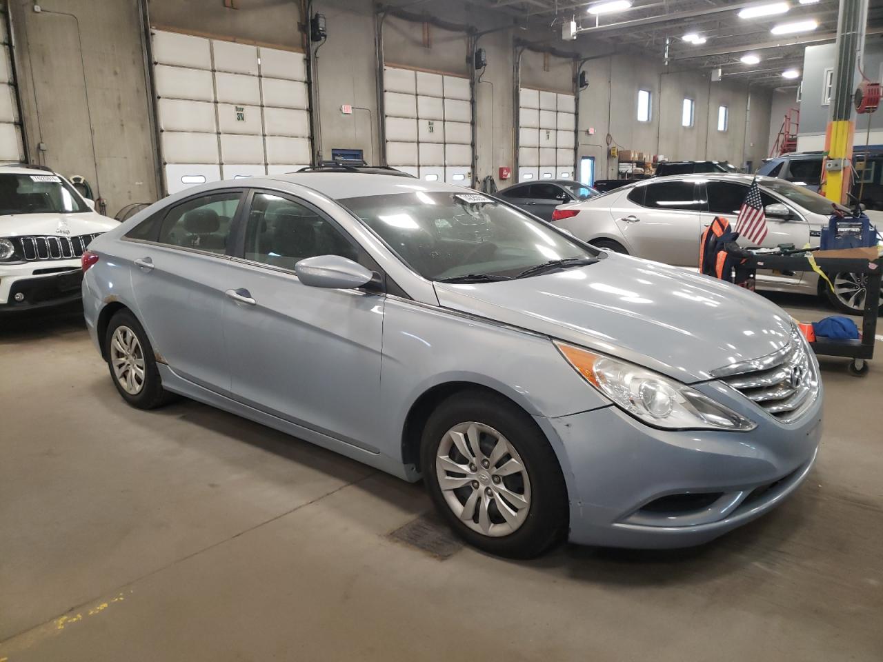 2011 Hyundai Sonata - Image 4