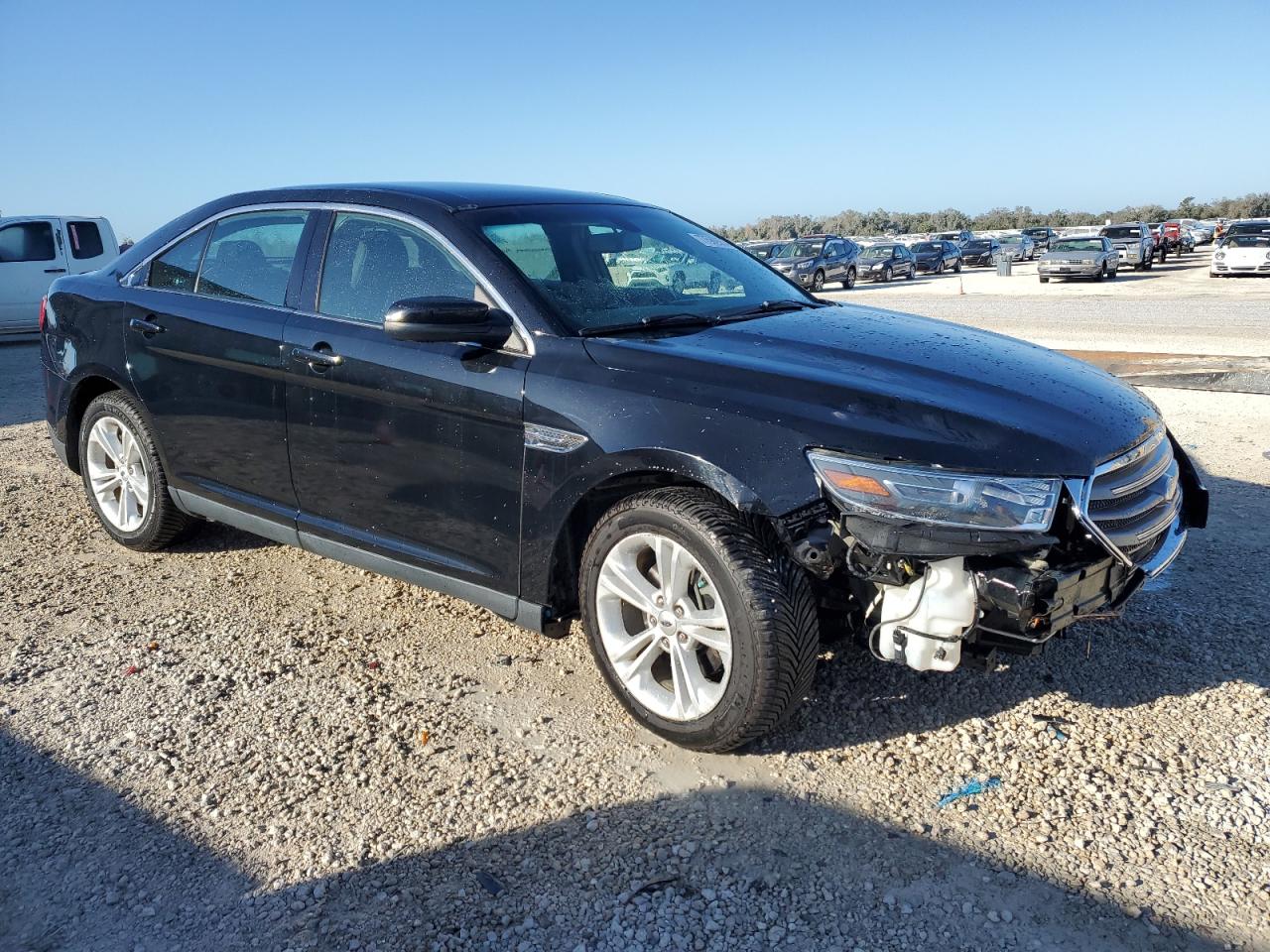 2018 Ford Taurus - Image 4