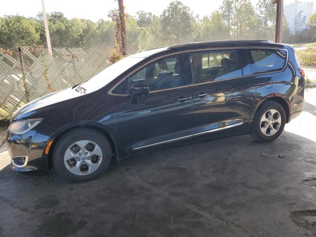 2017 Chrysler Pacifica Touring L Plus