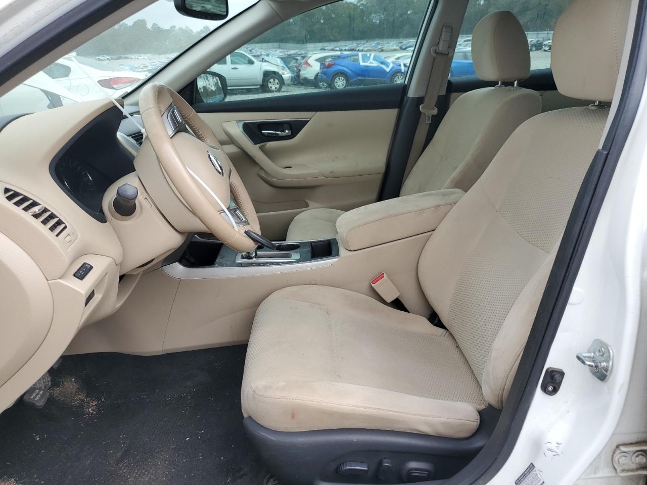 2015 Nissan Altima - Image 7