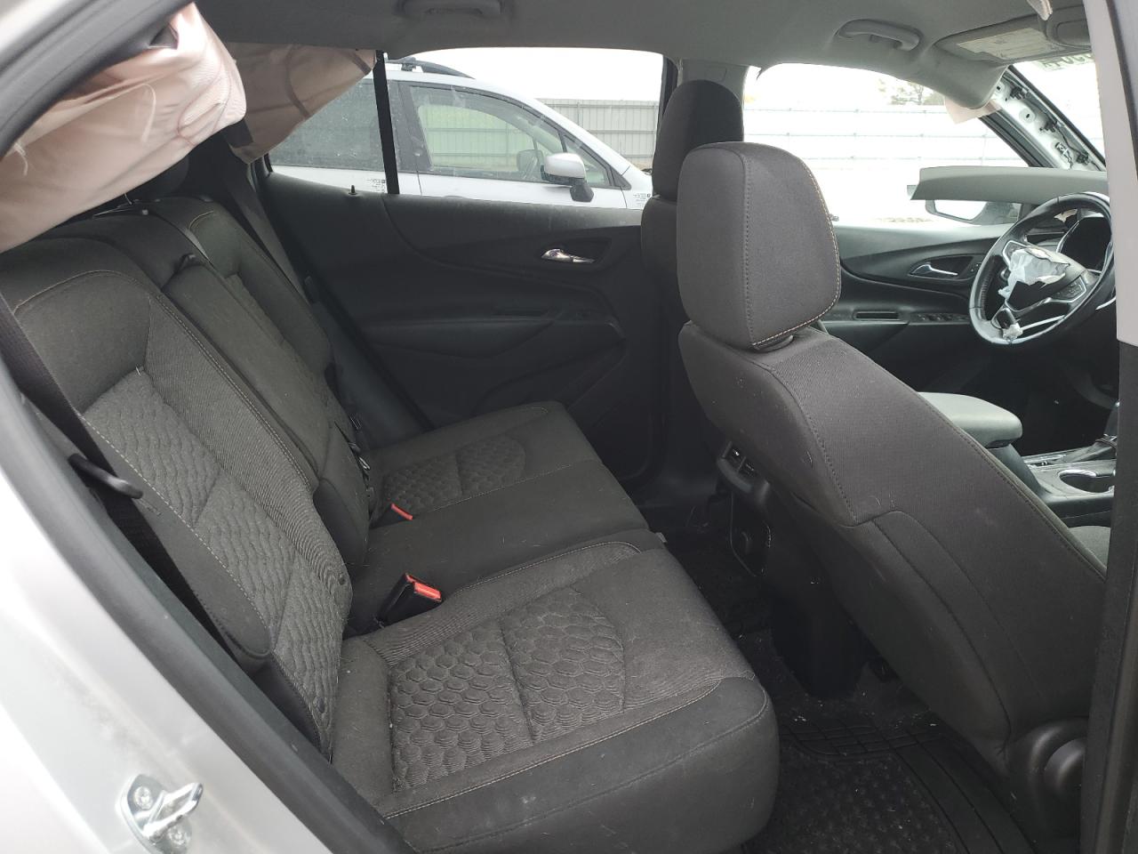 2018 Chevrolet Equinox - Image 10