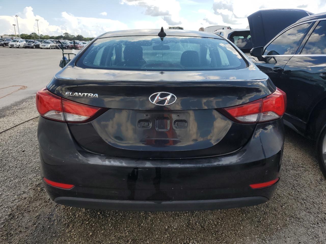 KMHDH4AE7EU214250 2014 Hyundai Elantra Se