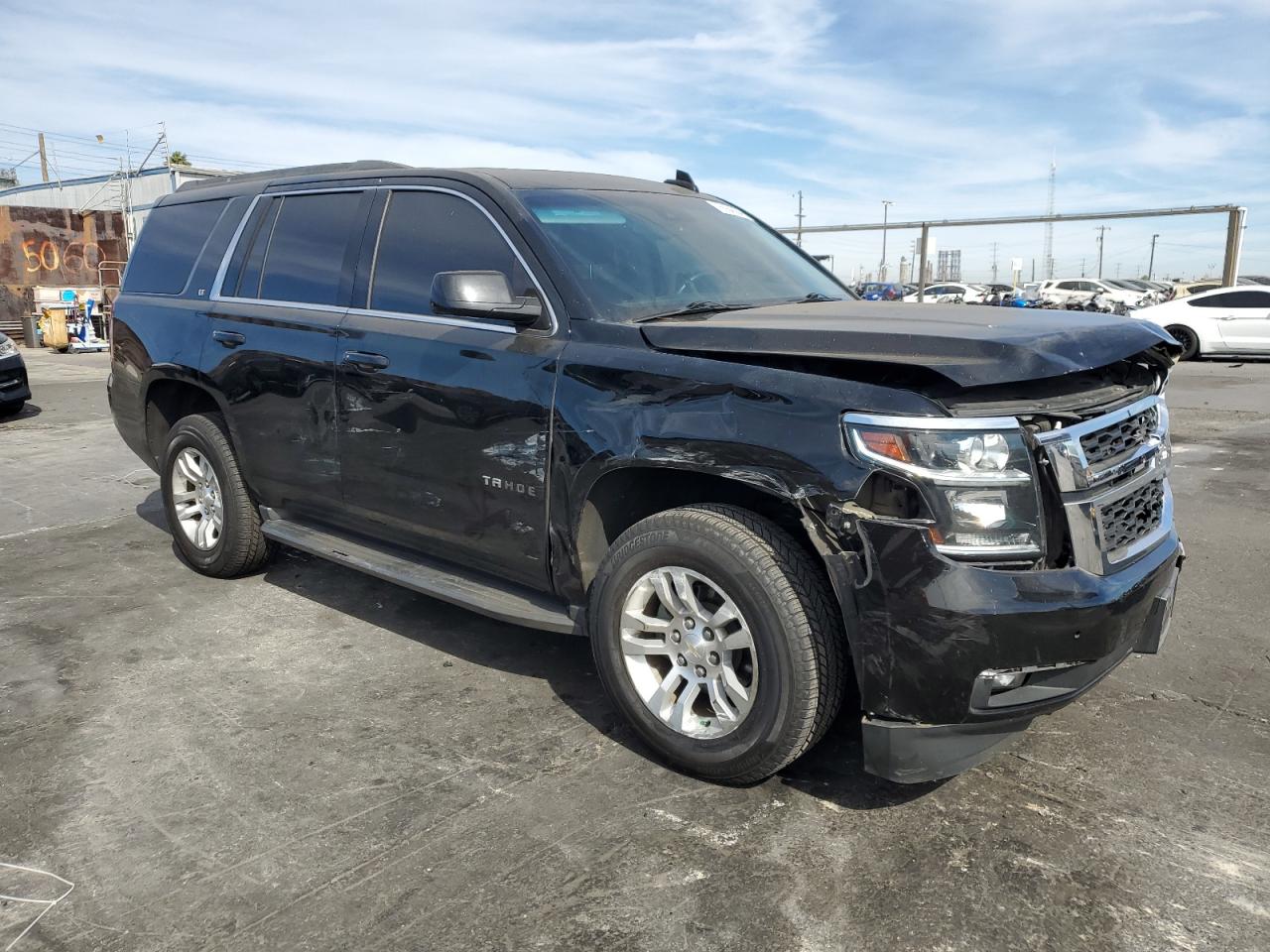 VIN 1GNSCBKC4JR378538 2018 CHEVROLET TAHOE no.4