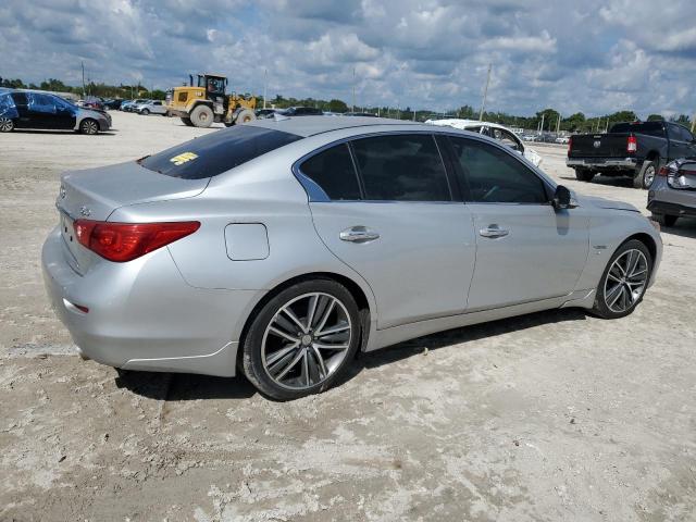 Седани INFINITI Q50 2014 Сріблястий