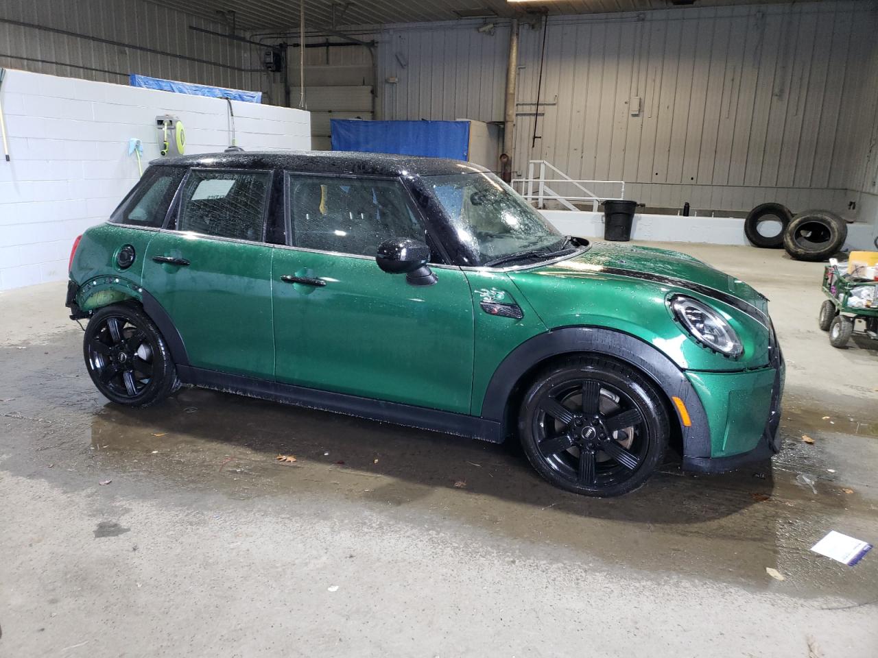 2022 MINI Cooper - Image 4