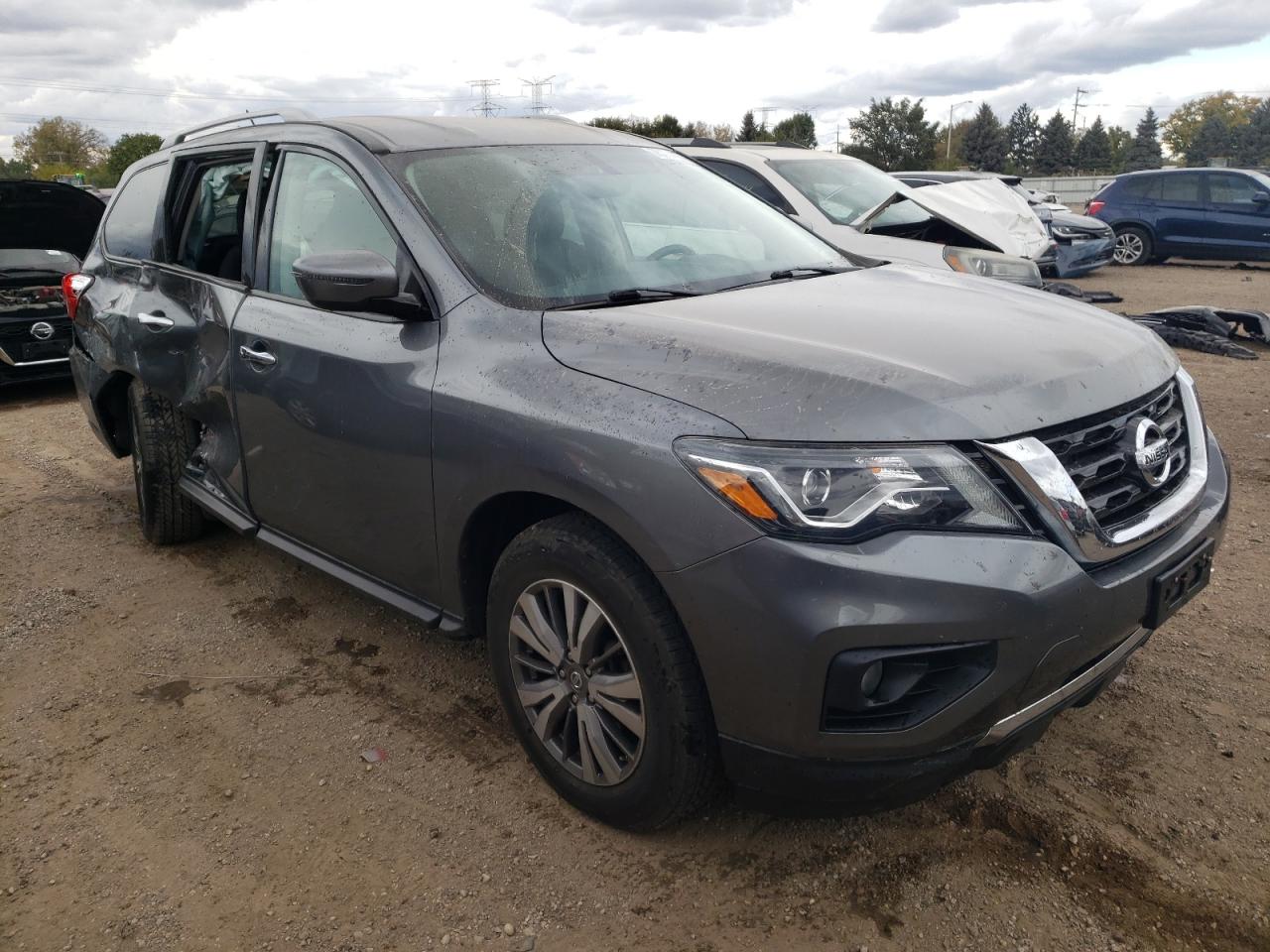 2018 Nissan Pathfinder - Image 4